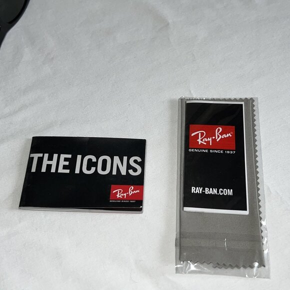 Mickey Mouse 90th Ray-Ban Wayfarer Sunglasses  Disney, 90th birthday Ltd Edition - Picture 9 of 13